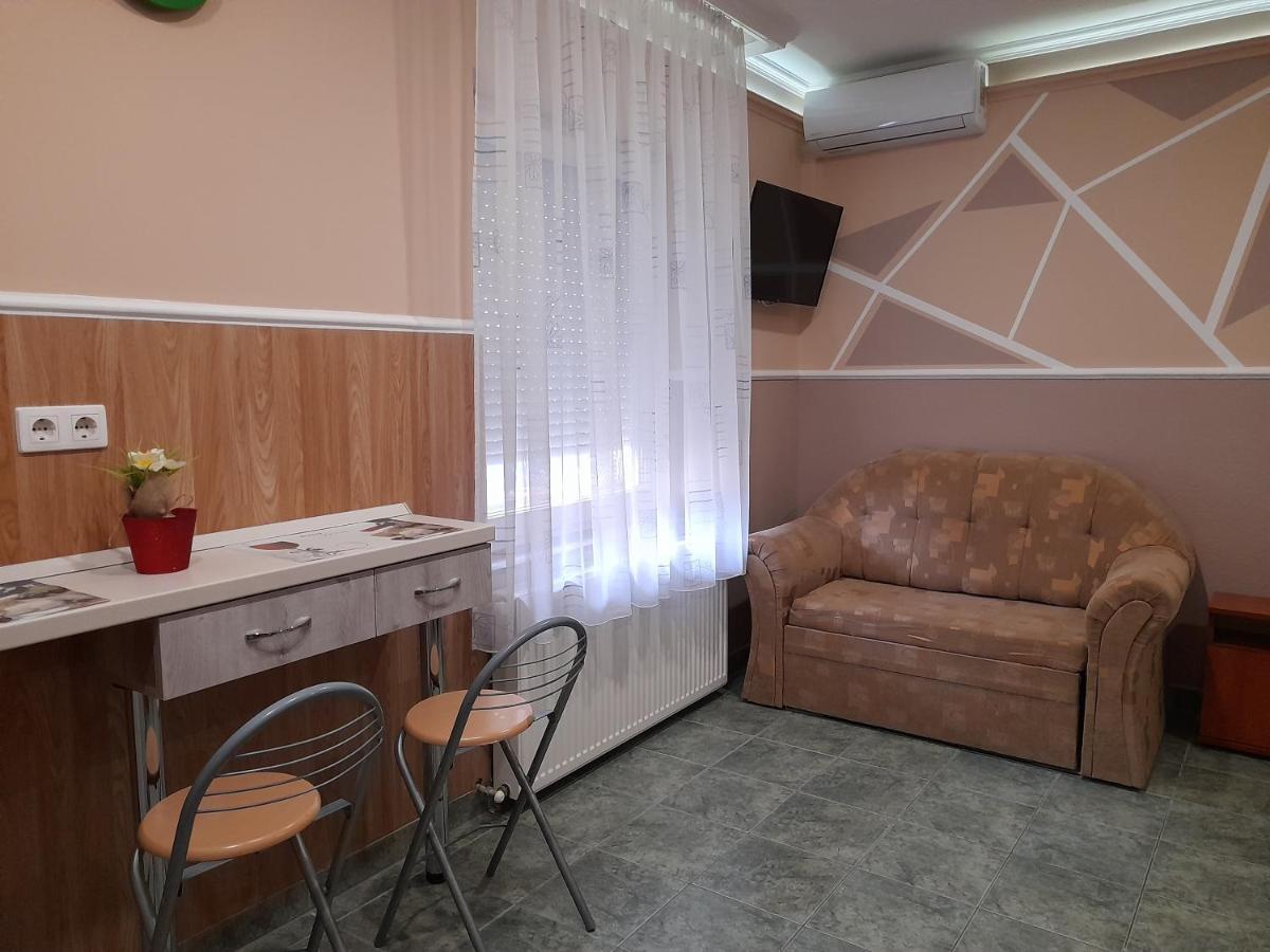 Andrea Apartman Хайдусобосло Экстерьер фото