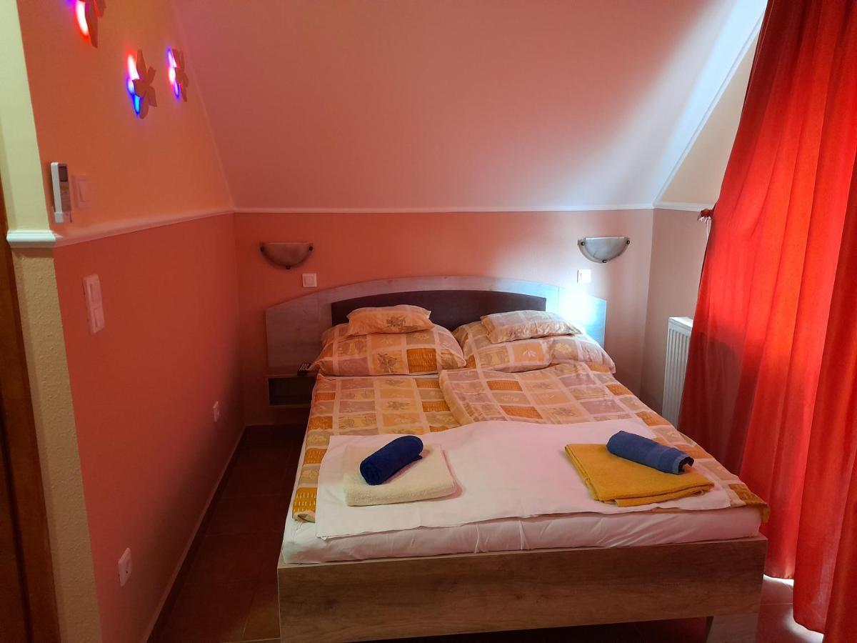 Andrea Apartman Хайдусобосло Экстерьер фото