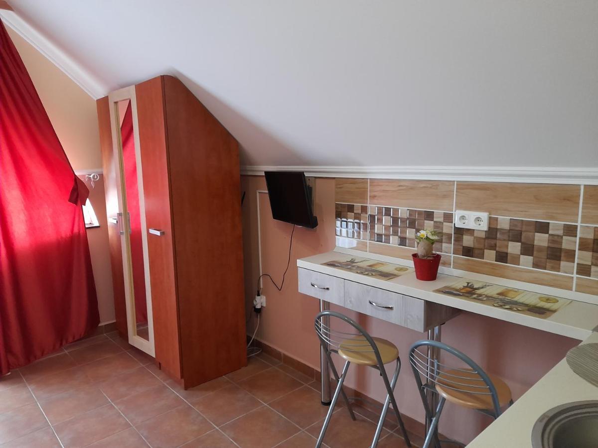 Andrea Apartman Хайдусобосло Экстерьер фото